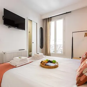  Hébergement de vacances Cosy Bedroom - Tour Eiffel Champs De Mars 5a